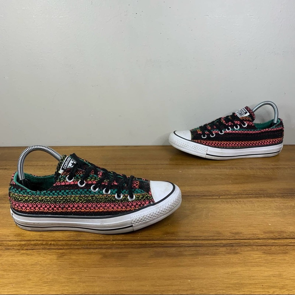 Converse Chuck Taylor All-Star Low Womens Sneaker Size 7
